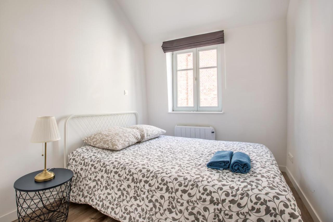 3 Chambres Au Coeur Du Vieux 里尔 外观 照片